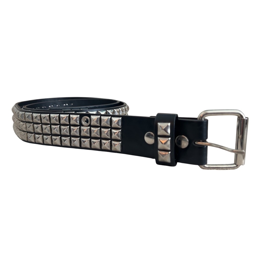 HOT TOPIC Three Row Pyramid Stud Belt SZ: 42